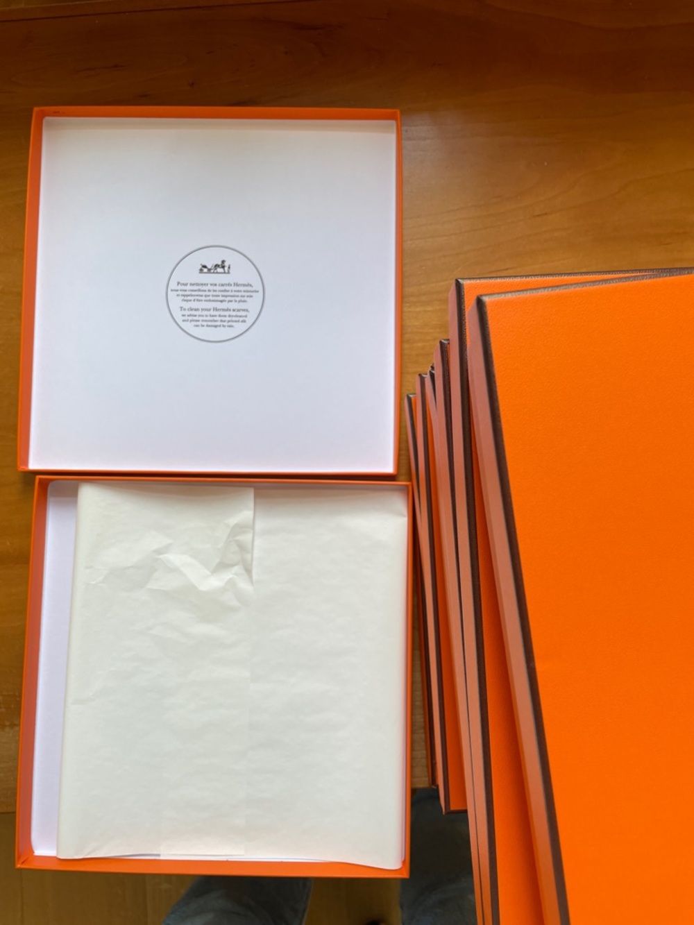 Hermès Orange Square Gift Boxes - Set of 12 Small Lids - Picture 3 of 4